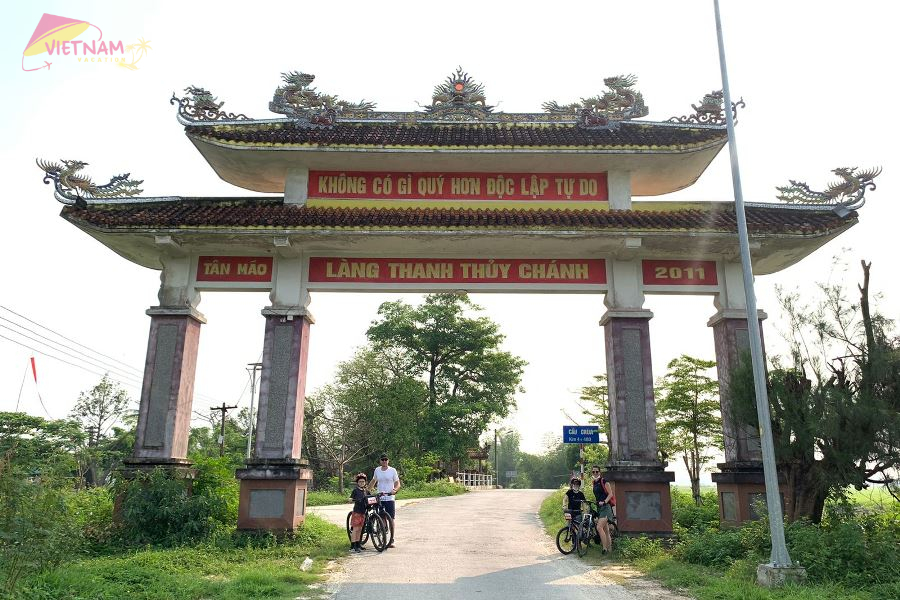 Hue to Da Nang Bicycle Tour 1 Day